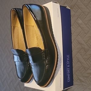 Life Stride, size 10w, black shoes
